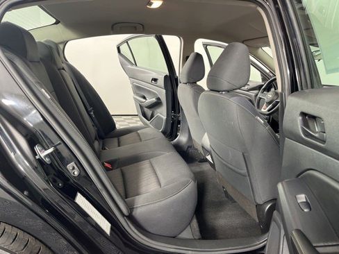 Used 2024 Nissan Altima 2.5 SV FWD image 37