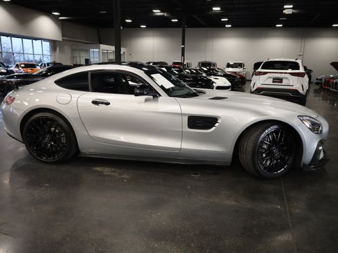 Used 2017 Mercedes-Benz AMG GT Coupe image 8
