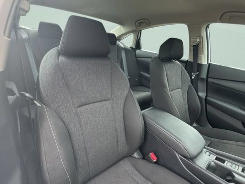 Certified 2025 Honda Accord LX image 15