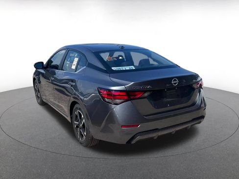 Used 2025 Nissan Sentra SV FWD image 11