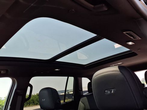 New 2026 Buick Enclave Sport Touring w/ Power Package image 22