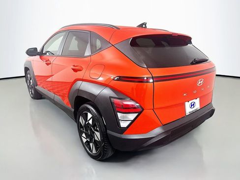 Certified 2025 Hyundai Kona SEL image 7