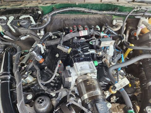 Used 2023 Ford Bronco Badlands image 32