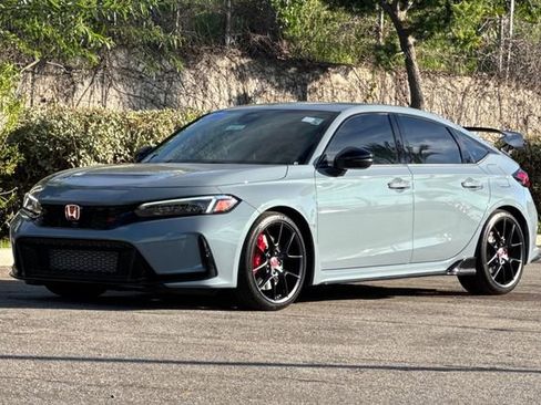 Certified 2025 Honda Civic Type R image 9