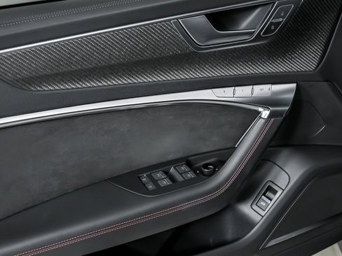 Used 2022 Audi RS 6 image 17