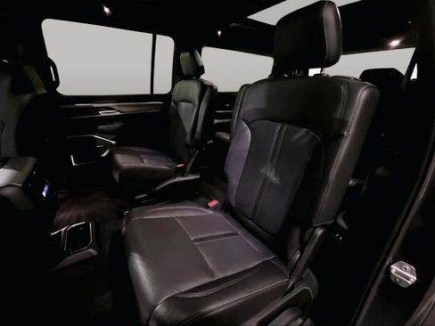 Used 2023 Jeep Wagoneer Series II AWD/4WD image 20