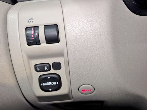 Used 2011 Subaru Impreza 2.5i Premium w/ PWR Moonroof Value Pkg image 39