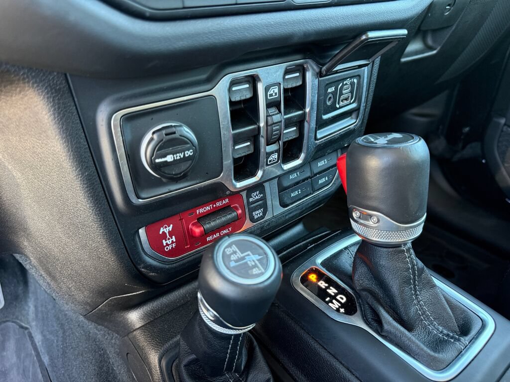 Used 2026 Jeep Wrangler Unlimited Rubicon w/ Technology Group AWD/4WD image 26