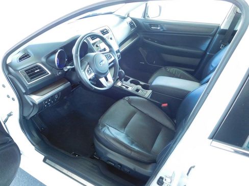 Used 2017 Subaru Legacy 2.5i Limited AWD/4WD image 9