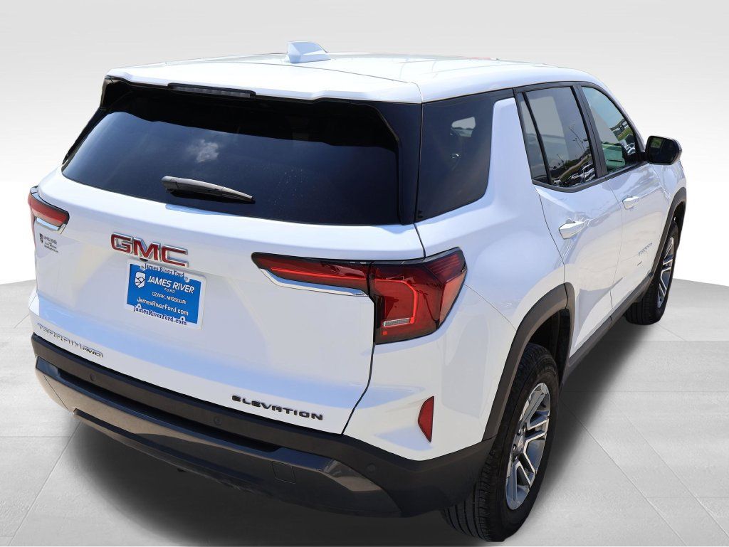 Used 2026 GMC Terrain Elevation AWD/4WD image 5