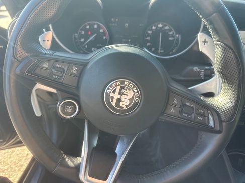 Used 2023 Alfa Romeo Giulia Sprint image 13