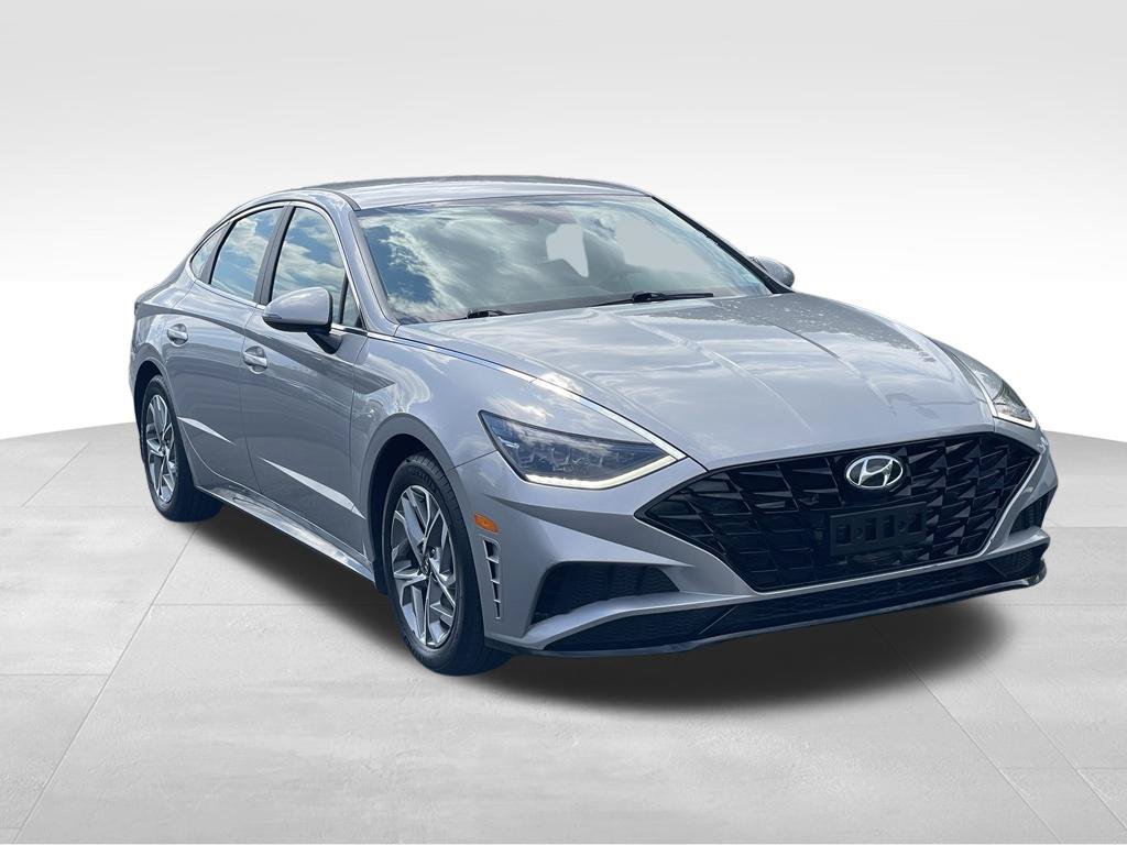 Used 2023 Hyundai Sonata SEL FWD image 3