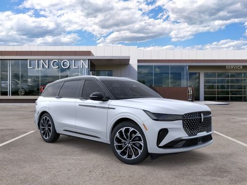 New 2026 Lincoln Nautilus Reserve AWD/4WD image 7