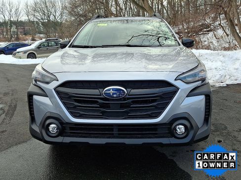 Certified 2025 Subaru Outback Onyx Edition image 2