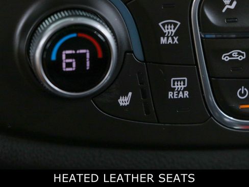 Used 2018 Chevrolet Traverse LT FWD image 21