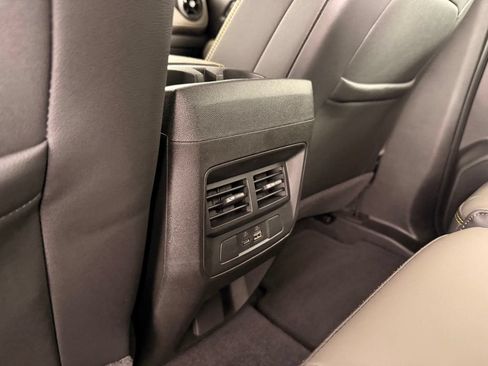 Used 2025 Chevrolet Colorado ZR2 w/ Technology Package AWD/4WD image 56