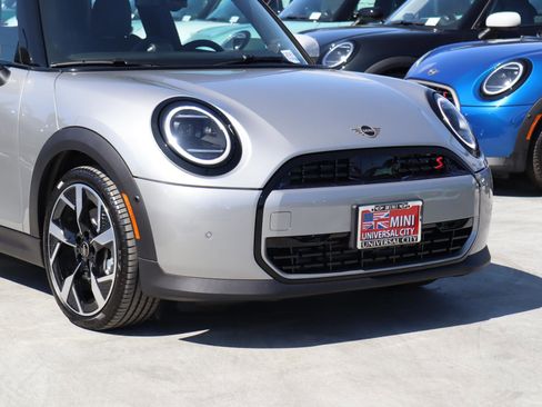 New 2026 MINI Cooper S image 2