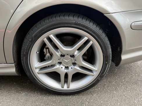 Used 2006 Mercedes-Benz E 55 AMG E 55 AMG Sedan 4D image 11