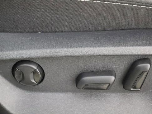 Used 2021 Volkswagen Atlas SE image 22