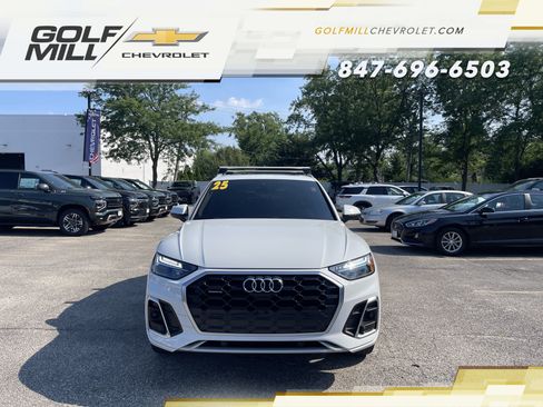 Used 2023 Audi Q5 2.0T Premium Plus w/ Premium Plus Package AWD/4WD image 3