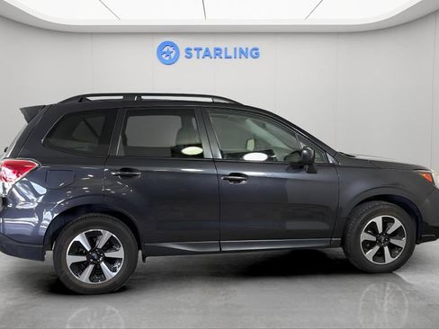 Used 2017 Subaru Forester 2.5i Premium w/ All-Weather Package AWD/4WD image 11