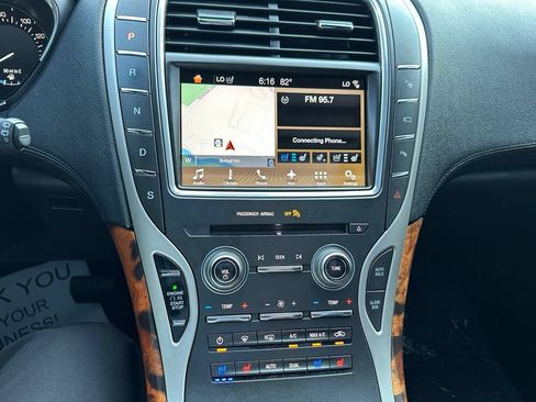 Used 2018 Lincoln MKX Reserve w/ Canadian Touring Package AWD/4WD image 18