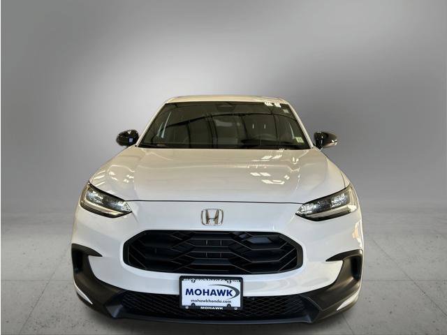 Certified 2026 Honda HR-V Sport image 3