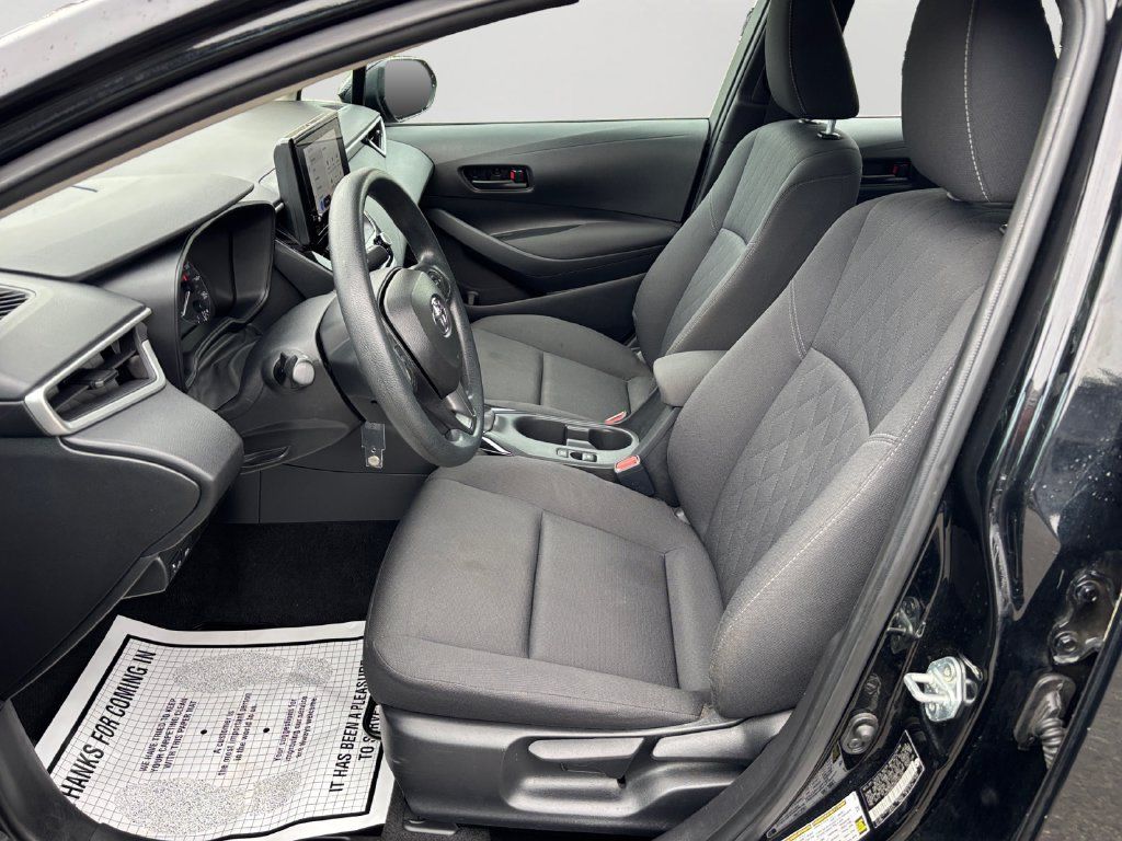Used 2024 Toyota Corolla LE FWD image 24