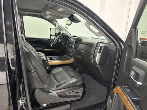 Used 2019 Chevrolet Silverado 3500 LTZ w/ Duramax Plus Package AWD/4WD image 23