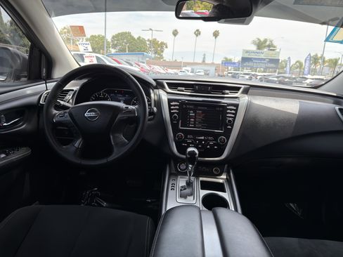 Used 2021 Nissan Murano SV FWD image 20