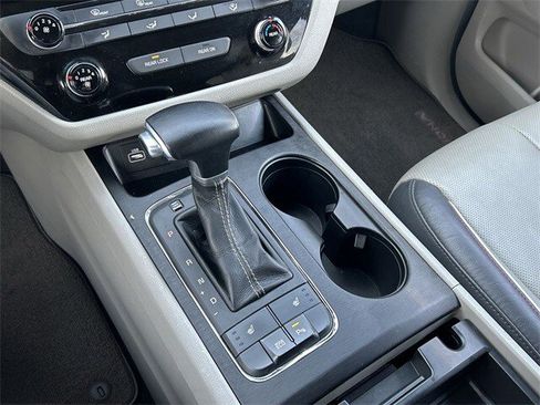 Used 2017 Kia Sedona LX w/ LX Essentials Premium Package image 22