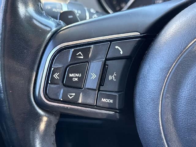 Used 2017 Jaguar XE Premium AWD/4WD image 35