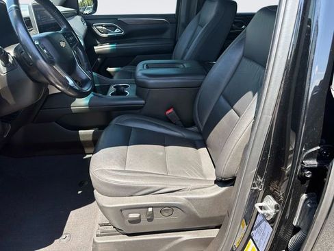 Used 2021 Chevrolet Suburban LT AWD/4WD image 23