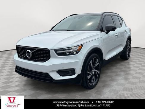 Used 2019 Volvo XC40 T5 R-Design AWD/4WD image 1
