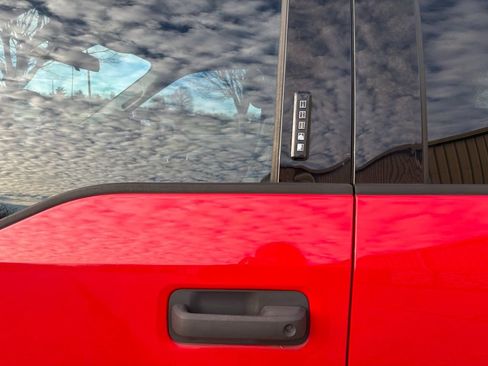 Used 2016 Ford F150 XLT image 10