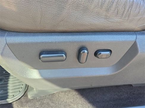 Used 2015 Ford F350 King Ranch w/ King Ranch w/Chrome Package image 25