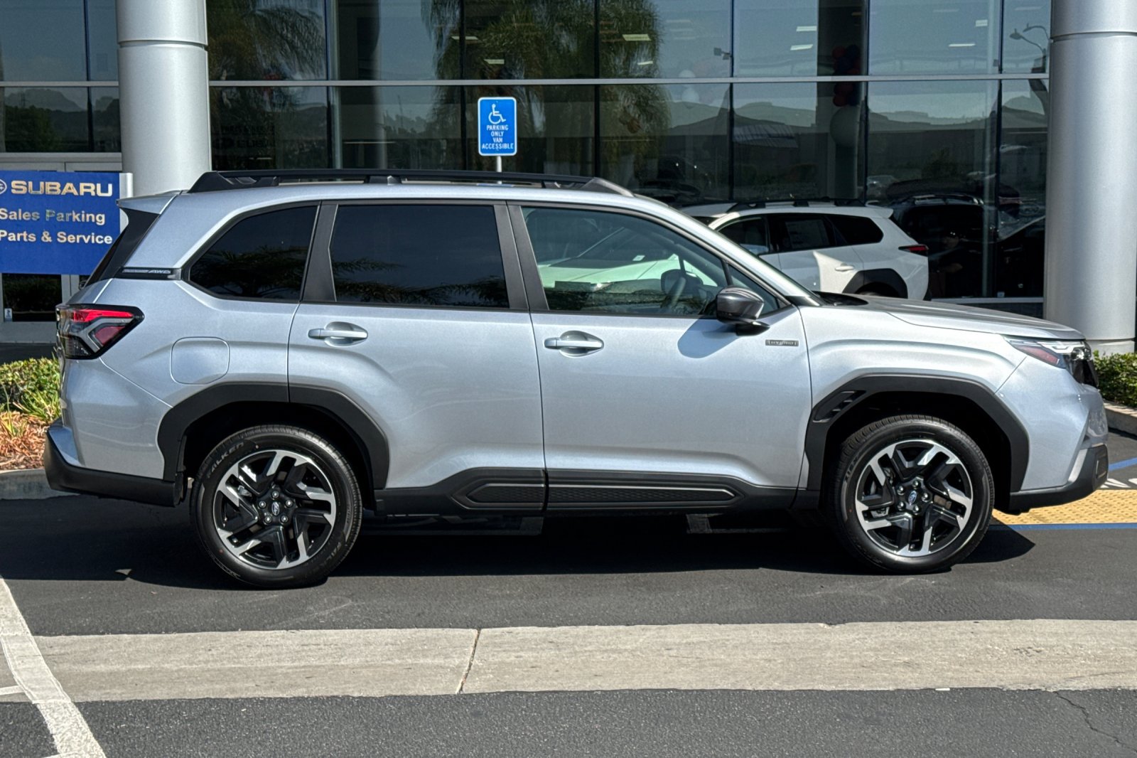 New 2026 Subaru Forester Premium AWD/4WD image 3