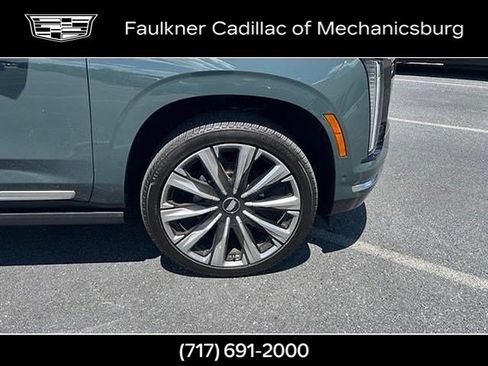 Certified 2026 Cadillac Escalade Luxury w/ Touring Package AWD/4WD image 44