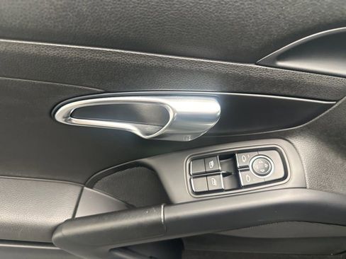 Used 2019 Porsche 718 Cayman image 17