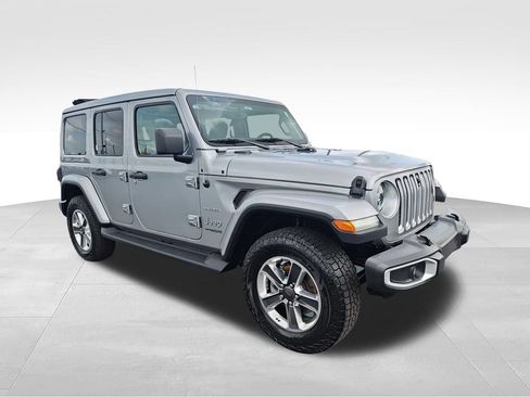 Used 2021 Jeep Wrangler Unlimited Sahara AWD/4WD image 7