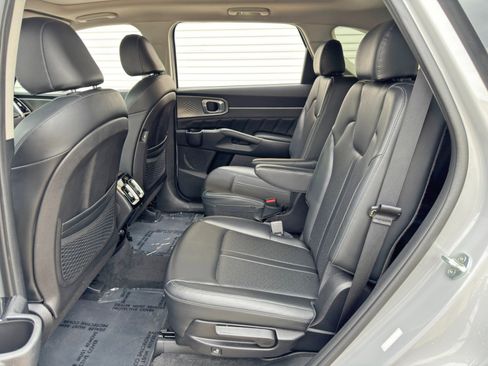 Used 2022 Kia Sorento SX FWD image 40