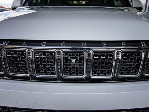 Used 2022 Jeep Grand Wagoneer Series II image 8