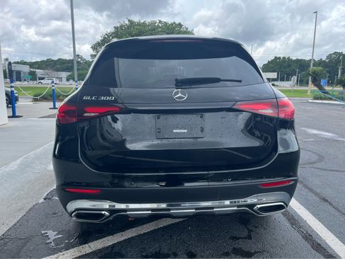 Used 2025 Mercedes-Benz GLC 300 image 6
