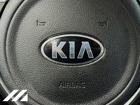 Used 2018 Kia Sportage LX image 32