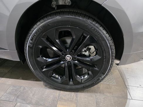 New 2026 Jaguar F-PACE R-Dynamic S image 13