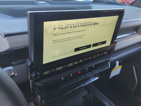 New 2026 GMC Hummer EV SUV image 13