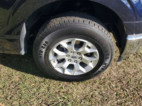 Used 2023 Ford F150 XLT image 6