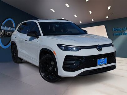New 2025 Volkswagen Tiguan SE R-Line