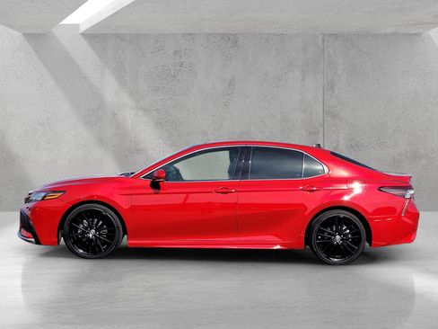 Used 2023 Toyota Camry XSE w/ Navigation Package image 7