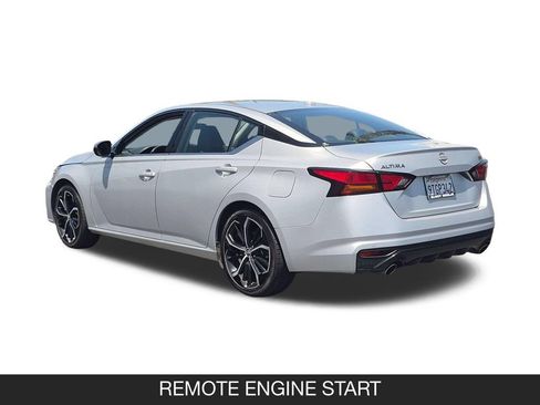 Used 2024 Nissan Altima 2.5 SR FWD image 7